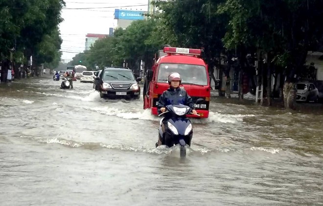 Bão có khả năng xuất hiện, mưa rất lớn ở Miền Trung Giữa đến cuối tuần sau các tỉnh từ Hà Tĩnh đến Khánh Hòa có khả năng đón một đơn mưa rất lớn.