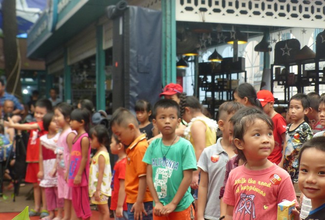 Trên 300 trẻ Mái ấm tình thương tham gia 'Ngày hội đọc sách' hè 2019 Trên 300 trẻ Mái ấm tình thương tham gia 'Ngày hội đọc sách' hè 2019