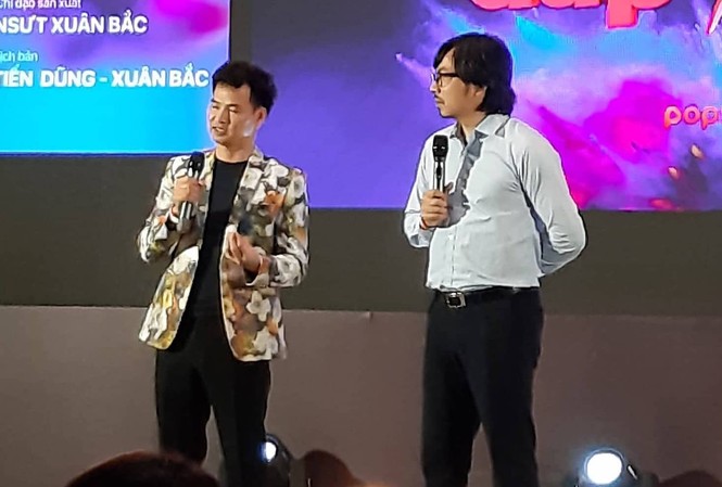 Xuân Bắc, Cù Trọng Xoay bất ngờ trở lại với 'Hỏi xiên đáp xẹo' Xuân Bắc, Cù Trọng Xoay bất ngờ trở lại với 'Hỏi xiên đáp xẹo'