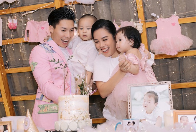 Sau 4 năm chung sống và có 2 con, Quốc Nghiệp bất ngờ cầu hôn bà xã Sau 4 năm chung sống và có 2 con, Quốc Nghiệp bất ngờ cầu hôn bà xã