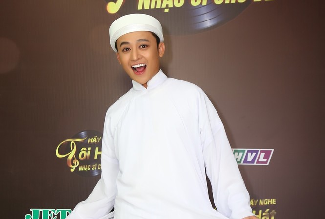 Hotboy Henry Ngọc Thạch đi hát với cát-xê 80 ngàn đồng còn bị ép mất show Hotboy Henry Ngọc Thạch đi hát với cát-xê 80 ngàn đồng còn bị ép mất show