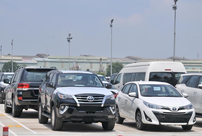 Vì sao Toyota sản xuất trở lại xe Fortuner ở Việt Nam? Đến đầu tháng 6/2019, Toyota Việt Nam xuất xưởng 500.000 xe, quay trở lại sản xuất xe Fortuner 2019 ở Việt Nam