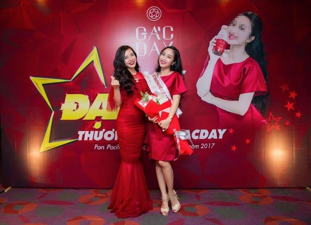Nhiều diễn viên, người nổi tiếng quảng cáo sản phẩm 'nhập nhèm' nguồn gốc Nhiều diễn viên, người mẫu nổi tiếng từng làm đại sứ thương hiệu cho công ty TS Group do bà Nguyễn Thu Trang - làm Chủ tịch HĐQT (bìa trái), từng bị Quản lý thị trường thu giữ lô mỹ phẩm và thực phẩm chức năng trị giá 11 tỷ đồng