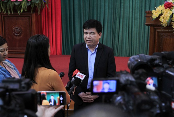 Vụ việc ở trường tiểu học Nam Trung Yên rất đau xót Ông Trần Xuân Hà, Phó Trưởng ban Tuyên giáo Thành ủy Hà Nội trao đổi với báo chí. Ảnh: Trường Phong