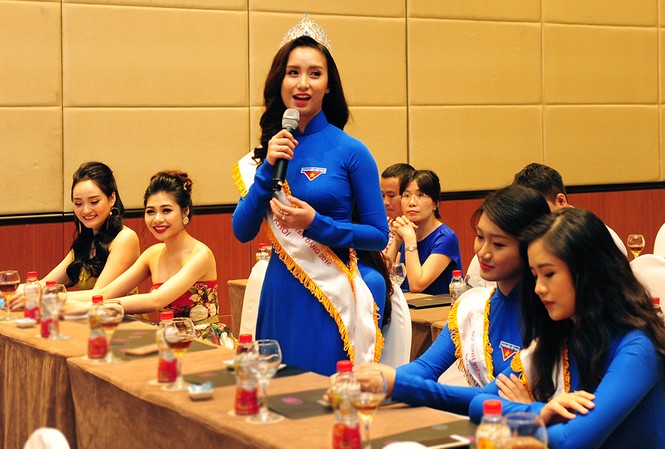 Phát động cuộc thi Hoa khôi Sinh Viên Việt Nam 2017 Hoa khôi cuộc thi Nữ sinh viên Việt Nam duyên dáng 2016 Đặng Thị Thu Hồng chia sẻ tại lễ phát động