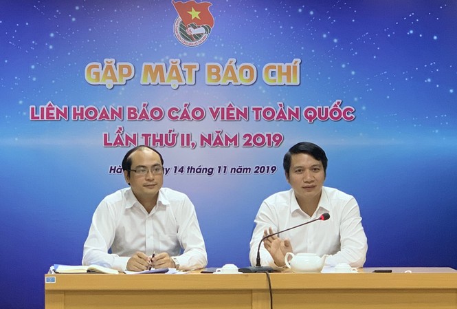 Lấy đoàn viên thanh niên làm trung tâm đánh giá chất lượng báo cáo viên Lấy đoàn viên thanh niên làm trung tâm đánh giá chất lượng báo cáo viên