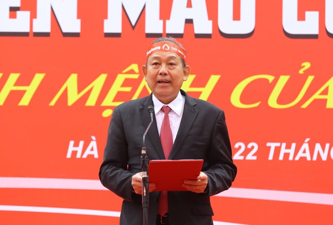 Những câu chuyện về hiến máu tạo cảm xúc mạnh mẽ, thúc đẩy cái tốt, việc làm hay Phó Thủ tướng thường trực Trương Hòa Bình phát biểu tại chương trình.
