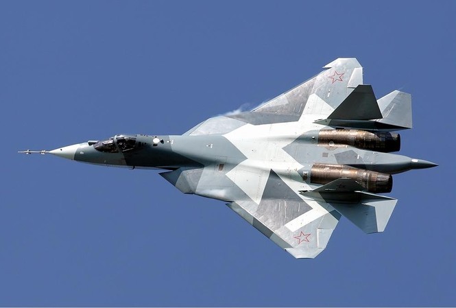 Trung Quốc, Ấn Độ cùng mua tiêm kích tàng hình Su 57 của Nga? Su-57