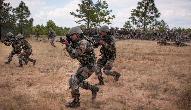 Chuyện về lính đánh thuê Gurkha thiện chiến, từng bảo vệ thượng đỉnh Mỹ-Triều Lính đánh thuê Gurkha được đánh giá rất cao về khả năng chiến đấu