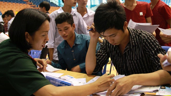 Tăng cường tập hợp, hỗ trợ thanh niên công nhân Tỉnh Đoàn Vĩnh Phúc thường xuyên tổ chức các ngày hội tư vấn việc làm. Ảnh: Trường Phong