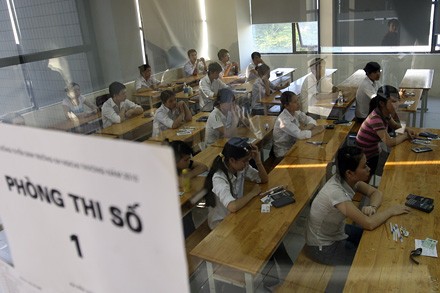 Những lỗi thí sinh thi đại học sẽ bị trừ điểm ngay phòng thi Thí sinh hết sức cảnh giác những lỗi bất thường gặp trong phòng thi.