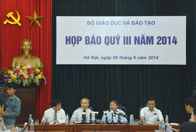 Bộ GD&ĐT công bố phương án một kỳ thi quốc gia Bộ GD&ĐT họp báo chiều 9/9. Ảnh: Thanh Hà