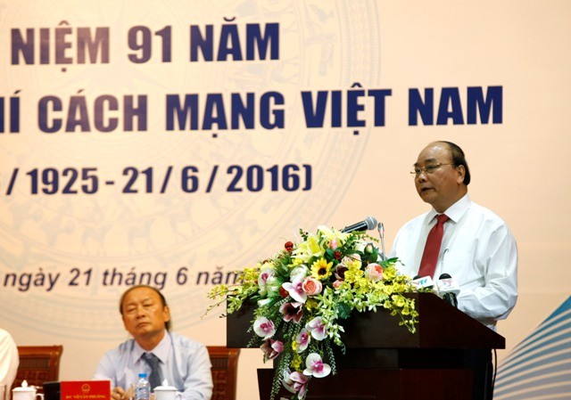 Thủ tướng: Báo chí cần liên tục đổi mới sáng tạo Thủ tướng Chính phủ Nguyễn Xuân Phúc phát biểu tại buổi gặp gỡ báo chí. Ảnh Như Ý