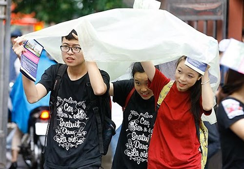 136 thí sinh bị kỷ luật sau ngày thi thứ 2 Thí sinh dự thi kỳ thi THPT quốc gia 2016. Ảnh: Như Ý