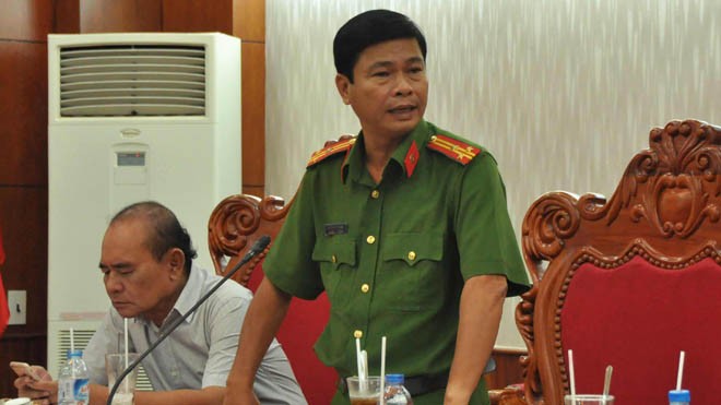 Bác tin công an Cần Thơ dí súng vào dân Thượng tá Nguyễn Phú Thương, Phó trưởng Phòng Cảnh sát hình sự Công an thành phố Cần Thơ. Ảnh: Hoà Hội