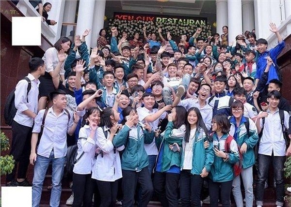 Hiện tượng Khá Bảnh: Báo động về ‘thần tượng’ của giới trẻ Hình ảnh Khá Bảnh được nhiều bạn trẻ chào đón
