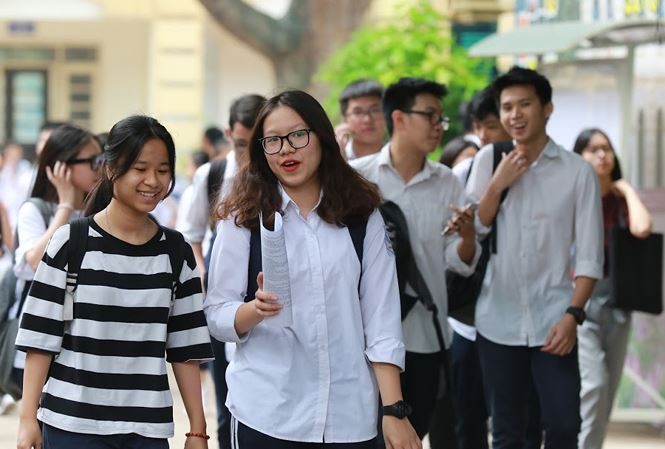 Hôm nay, Hà Nội công bố điểm thi lớp 10 công lập Thí sinh dự thi vào lớp 10 tại Hà Nội. Ảnh: Như Ý