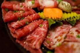 Thực phẩm ‘vàng’ cho người bị viêm loét đại tràng Vì các chất béo bão hòa có thể khiến bạn gặp khó khăn trong việc tiêu hóa, nên bạn hãy lựa chọn các loại thịt nạc để có được nguồn cung cấp protein tốt nhất. Ảnh: Internet