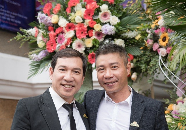 Công Lý - Quang Thắng gắn bó từ thuở ở nhà thuê, 20 năm đồng cam cộng khổ Trong năm qua, “Táo” Quang Thắng chính thức về “chung nhà” cùng Công Lý.