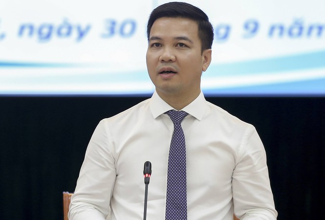 Bộ GD&ĐT lên tiếng về việc cho sử dụng điện thoại trong lớp: Không phải thích thì dùng Bộ GD&ĐT lên tiếng về việc cho sử dụng điện thoại trong lớp: Không phải thích thì dùng