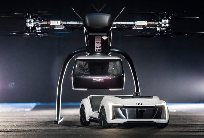 Mẫu concept 'taxi bay' của Audi được giới thiệu tại Amsterdam Mẫu concept "taxi bay" Pop.Up Next của Audi.