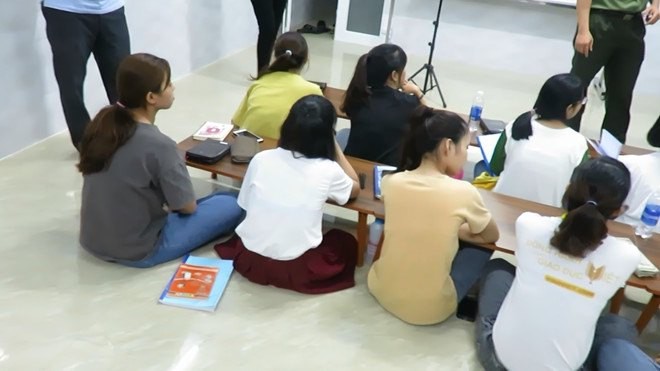 Đà Nẵng: Chiêu trò ma mãnh của trung tâm ngoại ngữ truyền đạo trái phép Công an đã kiểm tra hành chính và phát hiện trung tâm có 4 giáo viên truyền đạo trái phép.