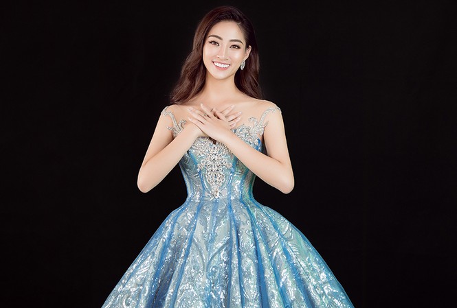 Lương Thuỳ Linh đẹp tựa Elsa, khoe tài hát tiếng Anh trong clip dự thi tài năng Lương Thuỳ Linh đẹp tựa Elsa, khoe tài hát tiếng Anh trong clip dự thi tài năng.