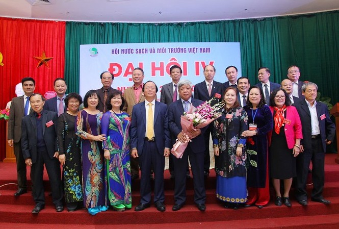 Trung ương Hội Nước sạch và Môi trường Việt Nam có Chủ tịch mới Nguyên Thứ trưởng Bộ TN&MT ông Nguyễn Linh Ngọc được bầu giữ chức Chủ tịch Hội Nước sạch và Môi trường Việt Nam nhiệm kỳ IV (2019 - 2024).
