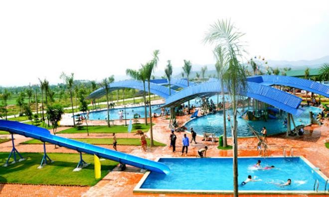 Chơi tàu lượn tại Khu du lịch Đảo Ngọc Xanh, ba trẻ em thương vong Khu du lịch Đảo Ngọc Xanh. (Ảnh: Phutho.gov)