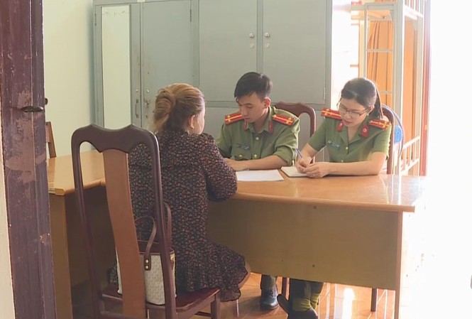 Xử lý 12 tài khoản facebook phao tin về Covid – 19 ở Đắk Lắk Công an tỉnh Đắk Lắk đang làm việc với 1 chủ tài khoản facebook