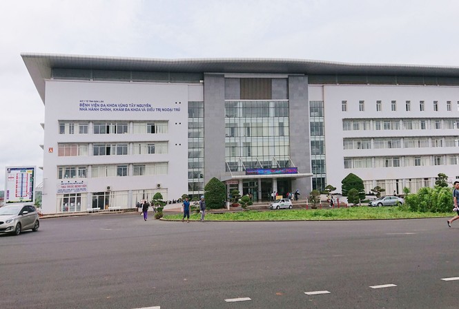 Truy tìm mắt xích vụ 'chạy' chứng chỉ hành nghề y giá hàng trăm triệu đồng BVĐK Tây Nguyên nơi hợp thức hóa hồ sơ cho 4 người để được cấp chứng chỉ hành nghề y