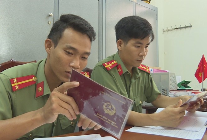 Đắk Lắk: 33 bằng giả 'chễm chệ' trong cơ quan nhà nước Công an tỉnh Đắk Lắk phát hiện nhiều trường hợp sử dụng bằng giả