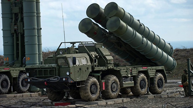 Sau vụ Mỹ nã tên lửa, Nga tính cấp hệ thống phòng không cho Syria Hệ thống phòng không S-400 của Nga. Ảnh: Bộ Quốc phòng Nga