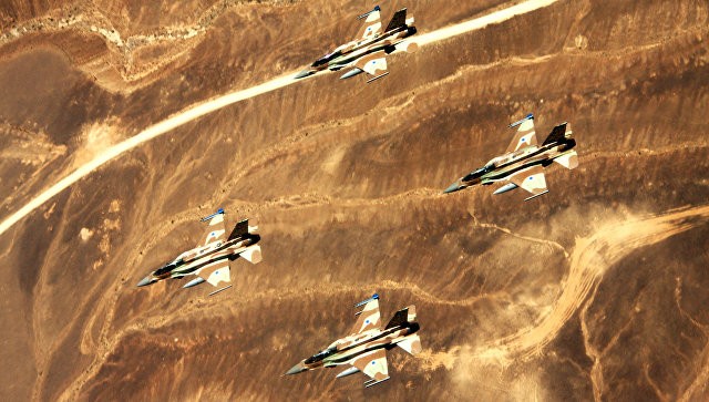 Không quân Israel dồn dập tấn công quân đội Syria Không quân Israel dồn dập tấn công quân đội Syria