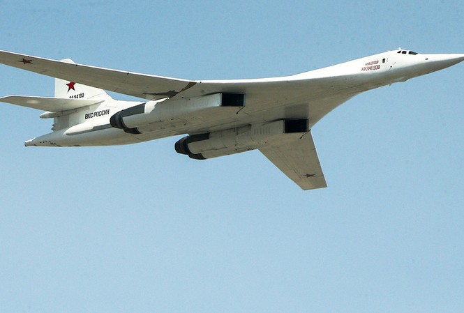 Bộ trưởng Quốc phòng Venezuela lý giải sự hiện diện của máy bay Tu-160 Bộ trưởng Quốc phòng Venezuela lý giải sự hiện diện của máy bay Tu-160