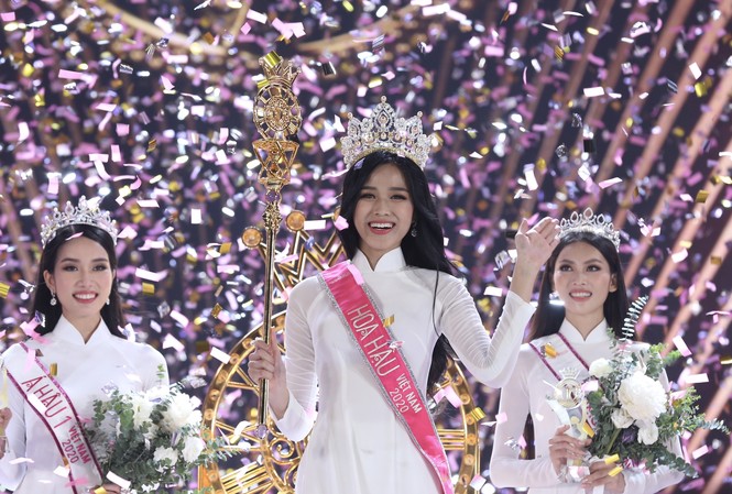 Đỗ Thị Hà đăng quang Hoa hậu Việt Nam 2020 Top 3 Hoa hậu Việt Nam 2020