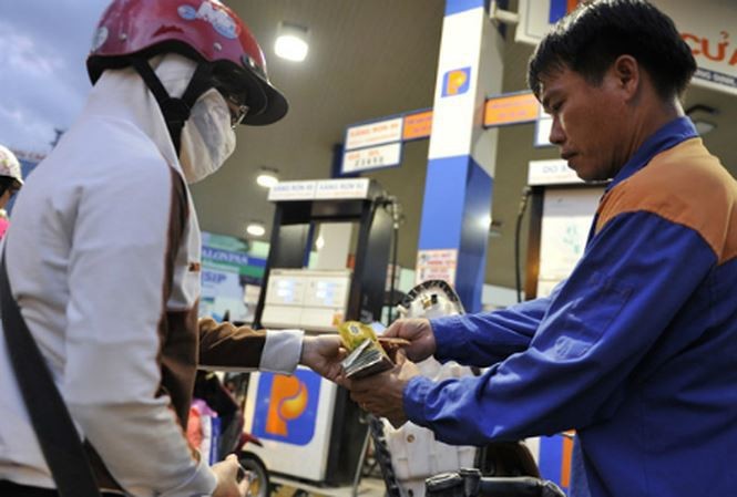 Tăng giá xăng, dầu từ chiều nay Tăng giá xăng, dầu từ chiều nay