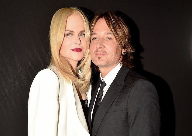 Nicole Kidman khóc thương quê Australia, ủng hộ 500.000USD vì thảm hoạ cháy rừng Nicole Kidman và chồng - ca sĩ Keith Urban - tại một sự kiện gần đây