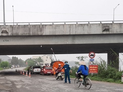 Khởi tố nam thanh niên đâm chốt kiểm dịch khiến 1 chiến sĩ công an trọng thương Khởi tố nam thanh niên đâm chốt kiểm dịch khiến 1 chiến sĩ công an trọng thương