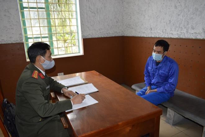 Khởi tố đường dây đưa người Trung Quốc nhập cảnh trái phép vào Việt Nam Khởi tố đường dây đưa người Trung Quốc nhập cảnh trái phép vào Việt Nam