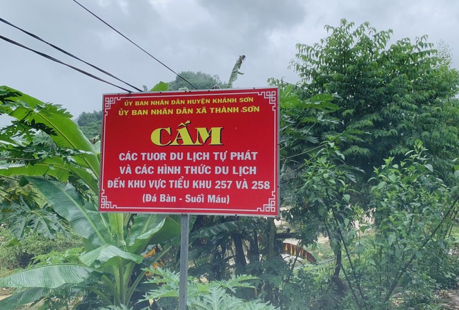 Nhóm du khách mắc kẹt, mất liên lạc trên núi Tà Giang đã trở về an toàn Nhóm du khách mắc kẹt, mất liên lạc trên núi Tà Giang đã trở về an toàn