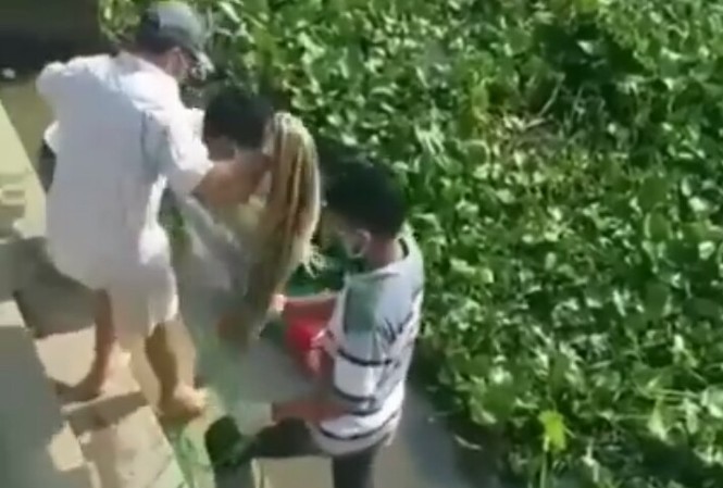 Phát hiện thi thể phụ nữ có vết đâm trôi trên sông Sài Gòn Hiện trường phát hiện thi thể người phụ nữ trôi trên sông