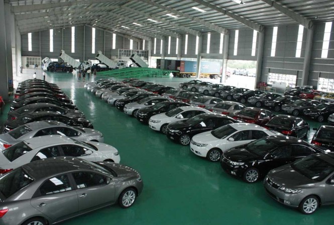 Bộ Công Thương đề nghị tiếp tục hạn chế số DN nhập khẩu ô tô Ảnh minh họa
