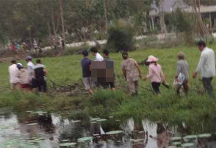 Hai mẹ con gia đình nghèo chết đuối thương tâm Hiện trường vụ việc. Ảnh: Tri thức trẻ