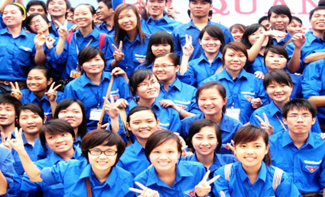 Thời kỳ phát triển mới - cần một chiến lược vận động thanh niên Chiếc áo xanh thanh niên tình nguyện đã trở thành hình ảnh tiêu biểu của thanh niên Việt Nam.