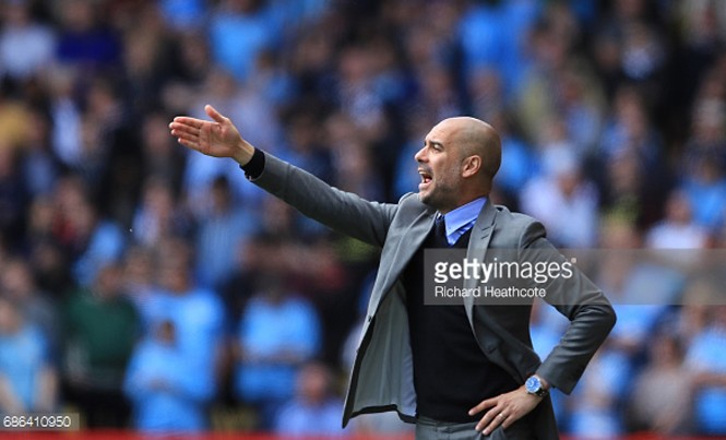 Guardiola và gánh nặng danh hiệu Pep Guardiola phải “mua” bằng được danh hiệu trong mùa giải tới với hầu bao 300 triệu bảng được cấp. Ảnh: GETTY IMAGES.