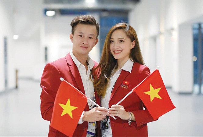 'Cặp đôi vàng' tại SEA Games 29 Cặp đôi vàng Thu Hà - Minh Sang mừng tấm HCB TDNT trong lần đầu tiên TDNT Việt Nam tham dự bài thi nhóm. Ảnh: P.S.