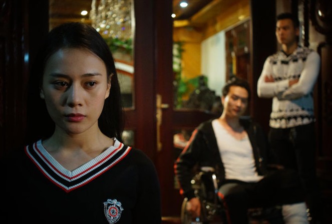 'Quỳnh búp bê' khai thác sâu đề tài gái mại dâm “Quỳnh búp bê” khai thác sâu đề tài buôn bán phụ nữ làm gái làng chơi.