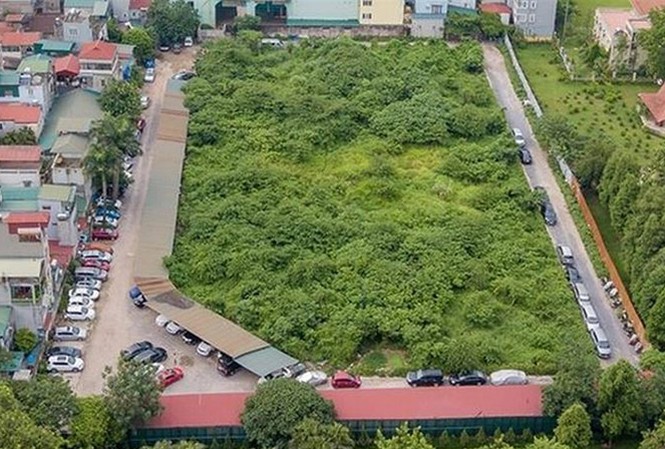 Bãi đỗ xe ngầm công viên Thống Nhất thành bãi lậu Khu đất 295 Lê Duẩn.