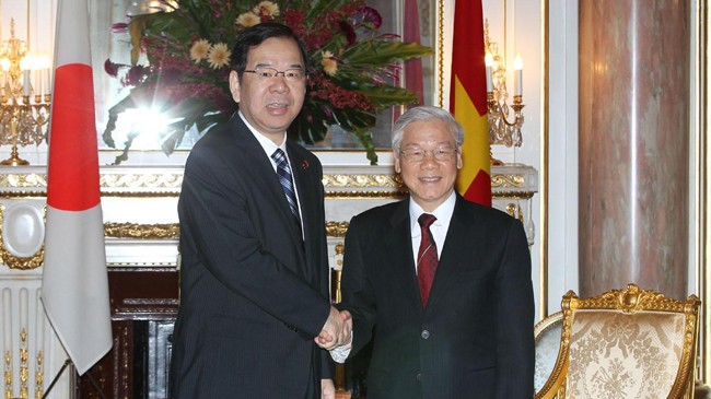 Việt - Nhật thúc đẩy hợp tác nhiều mặt Tổng Bí thư Nguyễn Phú Trọng tiếp Chủ tịch Đảng Cộng sản Nhật Bản Kazuo Shii. Ảnh: TTXVN